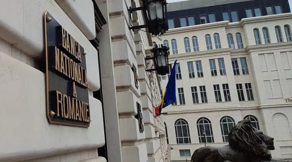 De ce rămâne BNR prudentă în fața încetinirii economice?