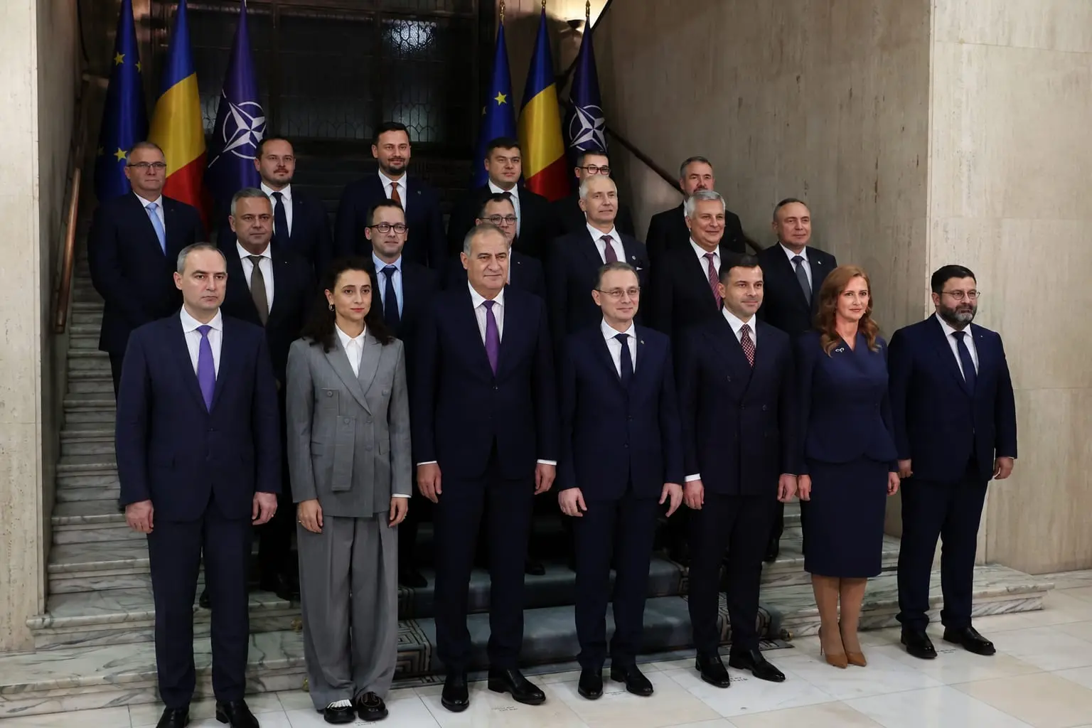 Niculescu propune eliminarea impozitului minim pe cifra de afaceri din 2027