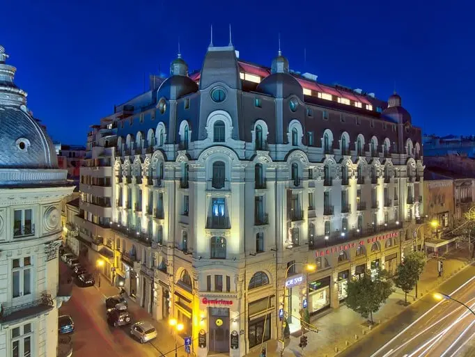 Turiștii americani urcă pe locul doi la Hotelul Cișmigiu